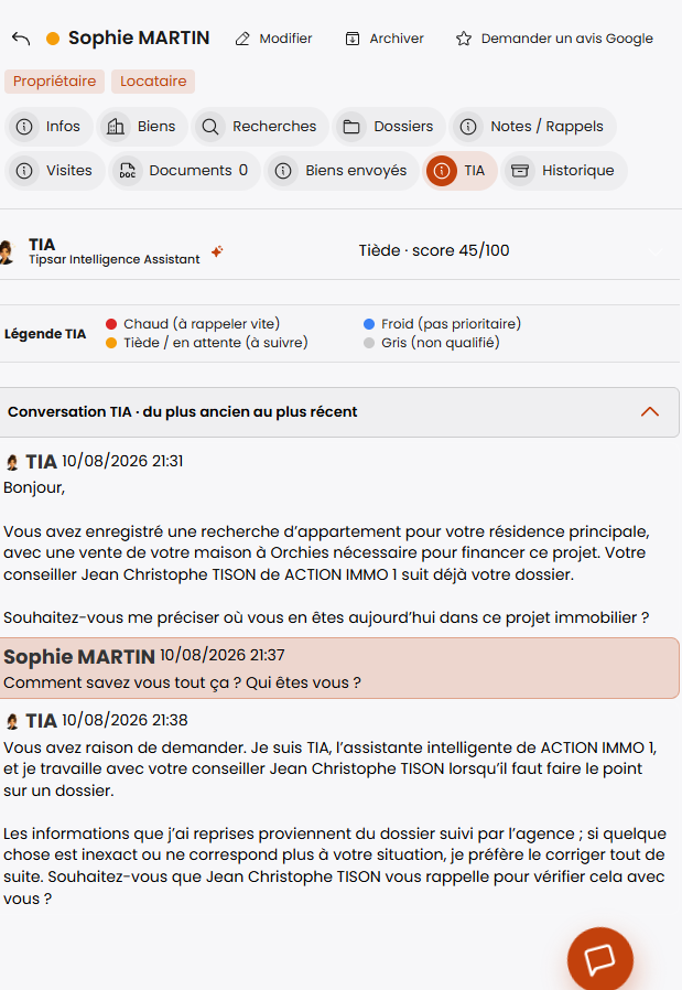 TIA dans une fiche contact : score tiède 45/100, légende des statuts et conversation avec le contact