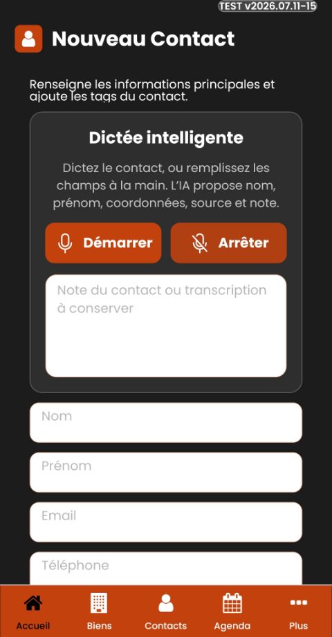 Écran Nouveau contact avec dictée intelligente : nom, prénom, coordonnées proposés par l'IA